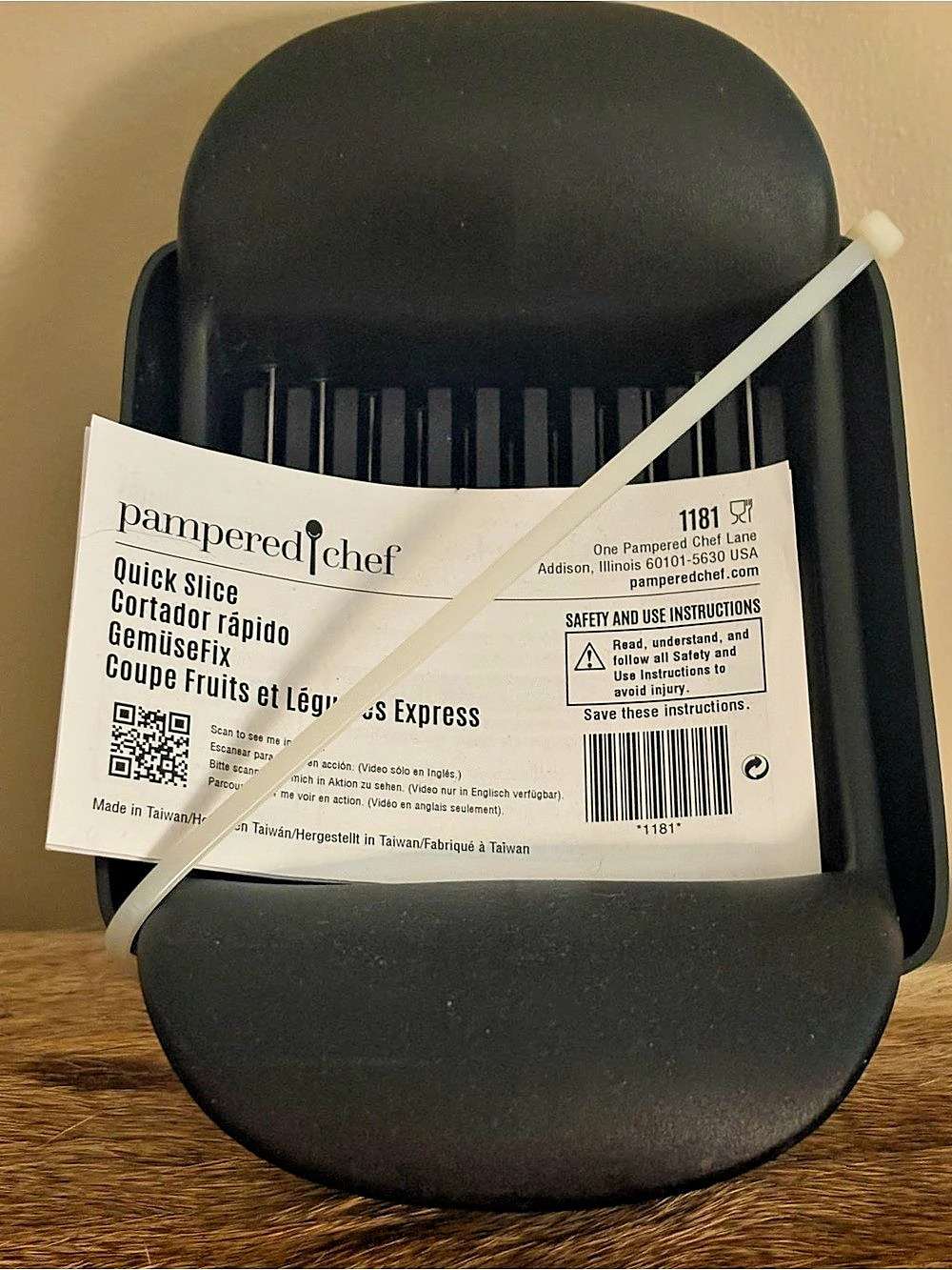 pampered chef Quick Slice NWT